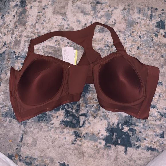 Sports bra size 32 D NWT - Picture 3 of 7